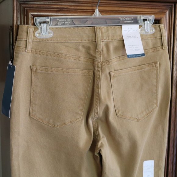 New Directions Button Fly High Rise Jeans - Khaki, Size 6 - Picture 8 of 16